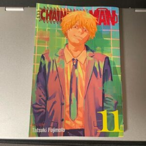 【古本】チェンソーマン　11巻　漫画　英語版